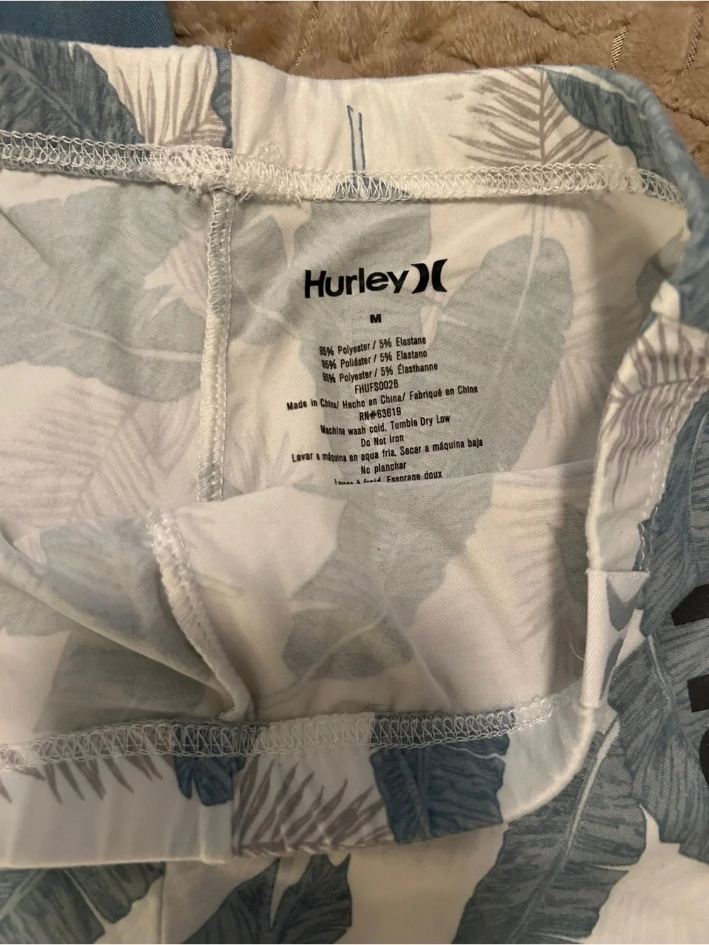 Hurley sweater and shorts matching set. Size medium